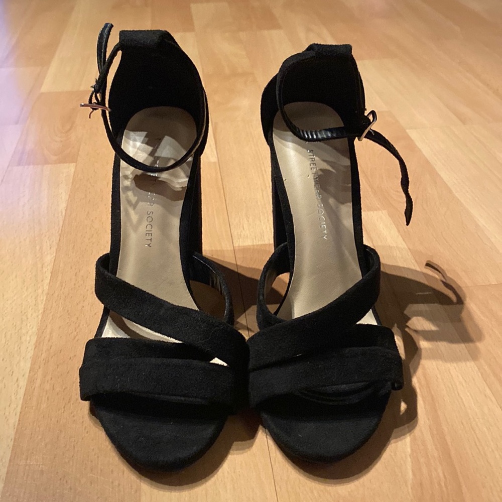 High heel shoes